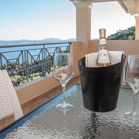Sotiris Villa